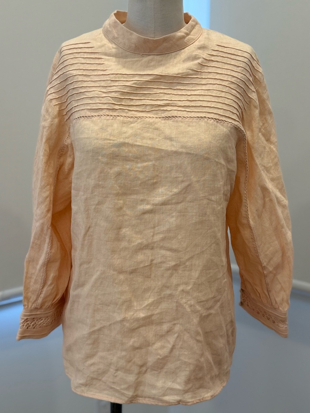 COLLECTIVA CONCEPCIÓN
 Peach Linen Blouse